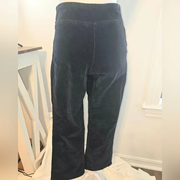 🤩Host Pick❤️ Free People In My Feelings Black Velvet Crop Flare Pants Size XS - Picture 3 of 13